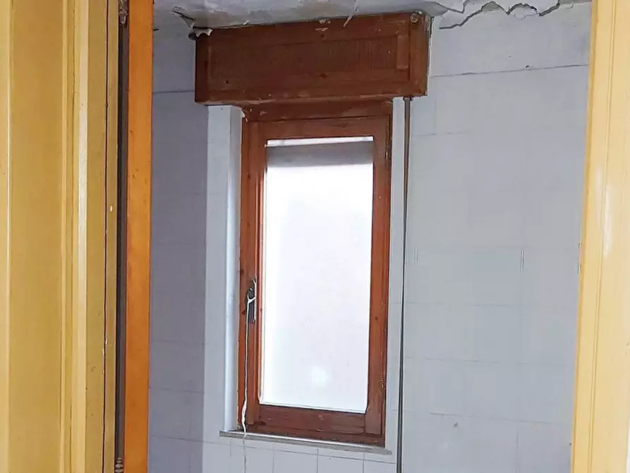 Immagine 16 di Negozio in vendita  in Via Stazione, N. 3 a Villamassargia