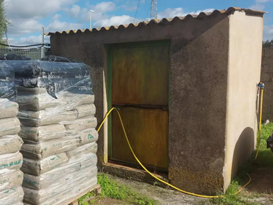 Immagine 19 di Negozio in vendita  in Via Stazione, N. 3 a Villamassargia