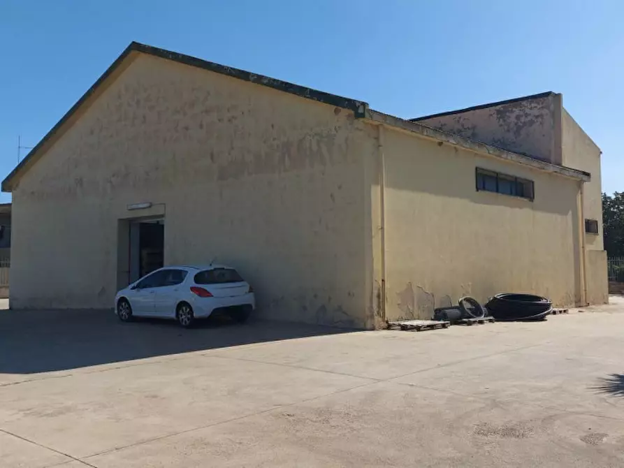 Immagine 7 di Capannone industriale in vendita  in Piazza Grazia Deledda, N. 15-17 a Mandas