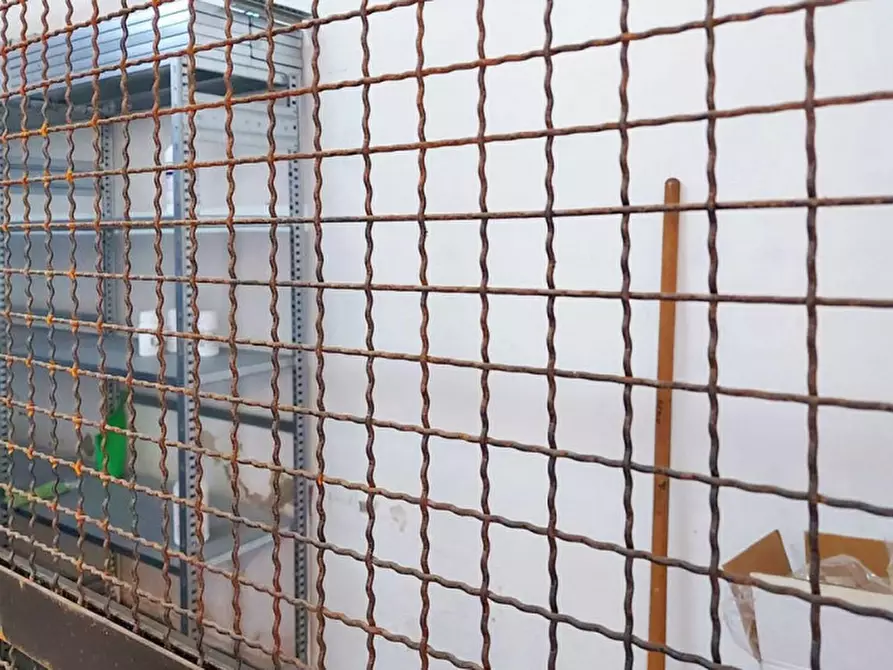 Immagine 8 di Capannone industriale in vendita  in Piazza Grazia Deledda, N. 15-17 a Mandas