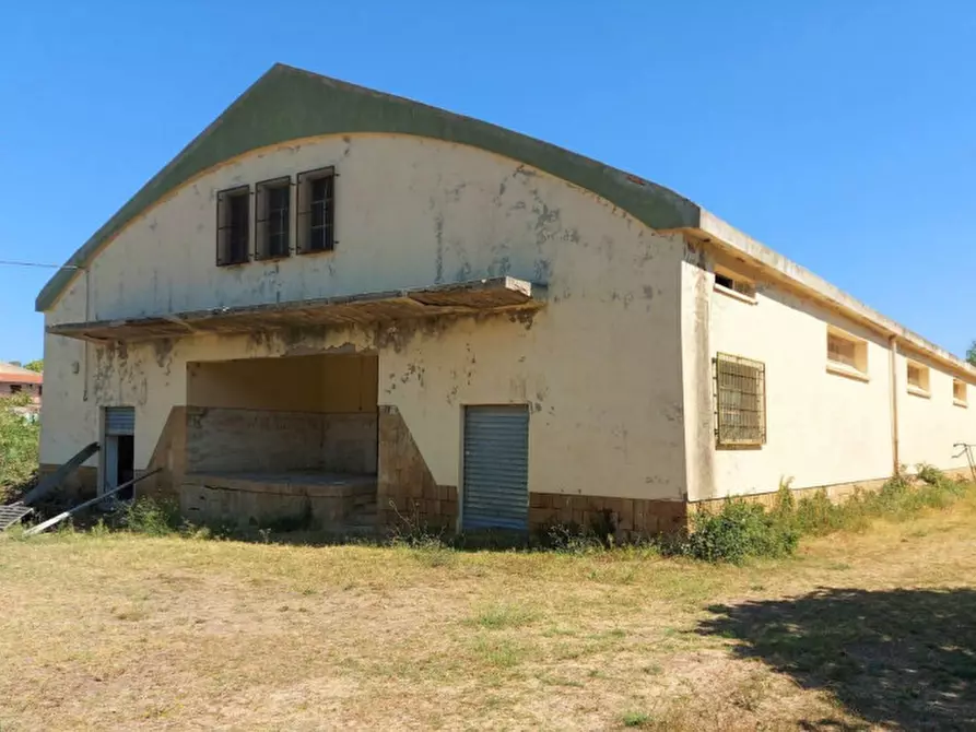 Immagine 3 di Magazzino in vendita  in Via Sant'Amatore, N. snc a Gesico