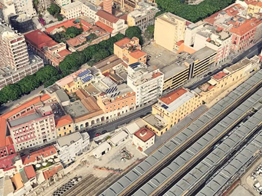 Immagine 4 di Appartamento in vendita  in Via Roma, N. 231 a Cagliari