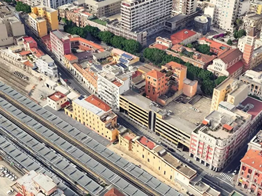 Immagine 5 di Appartamento in vendita  in Via Roma, N. 231 a Cagliari