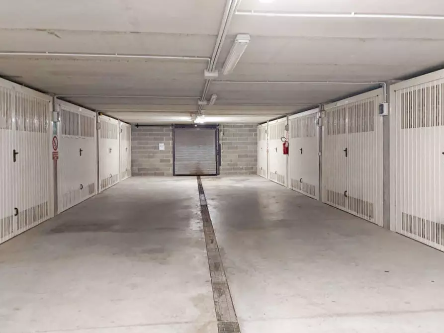 Immagine 4 di Posto auto in vendita  in Via Armando Diaz, N. snc a Quiliano