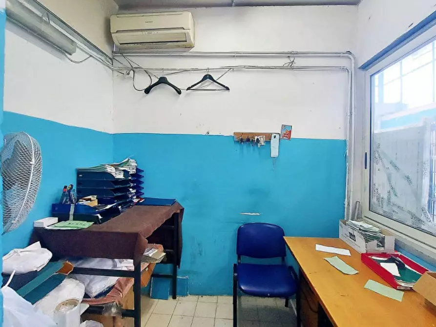 Immagine 9 di Capannone industriale in vendita  in Via Limitone Di Arzano IV Traversa, N. 51 a Napoli