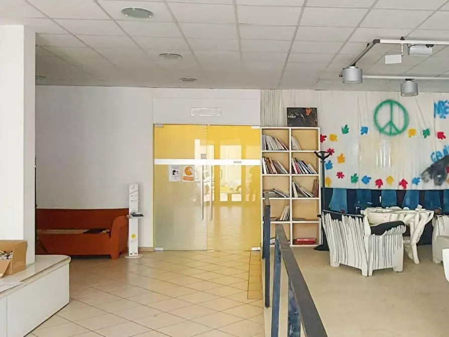 Immagine 3 di Capannone industriale in vendita  in Complesso CIS, lotto 220, N. Isola 2 a Nola