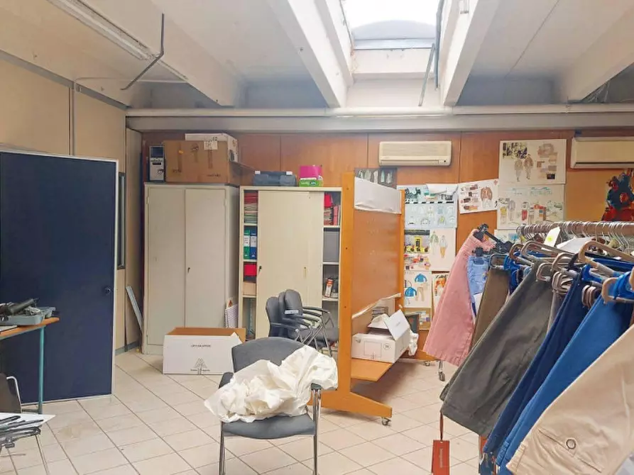 Immagine 15 di Capannone industriale in vendita  in Complesso CIS, lotto 220, N. Isola 2 a Nola