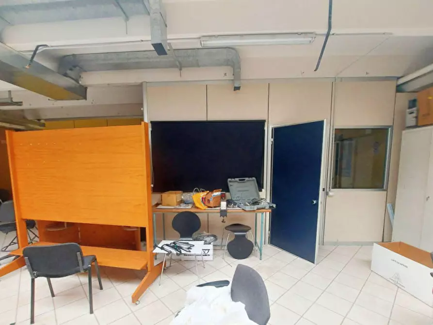 Immagine 18 di Capannone industriale in vendita  in Complesso CIS, lotto 220, N. Isola 2 a Nola