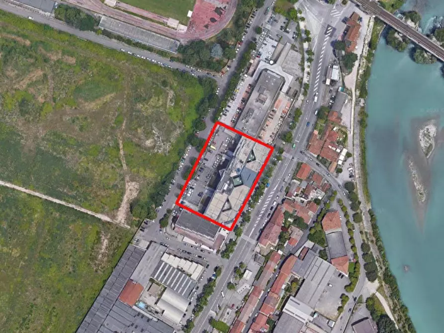 Immagine 19 di Posto auto in vendita  in Via Alberto Dominutti, N. 6 a Verona