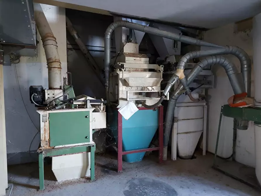 Immagine 13 di Capannone industriale in vendita  in via Cignani, N. 4 a San Giuliano Terme