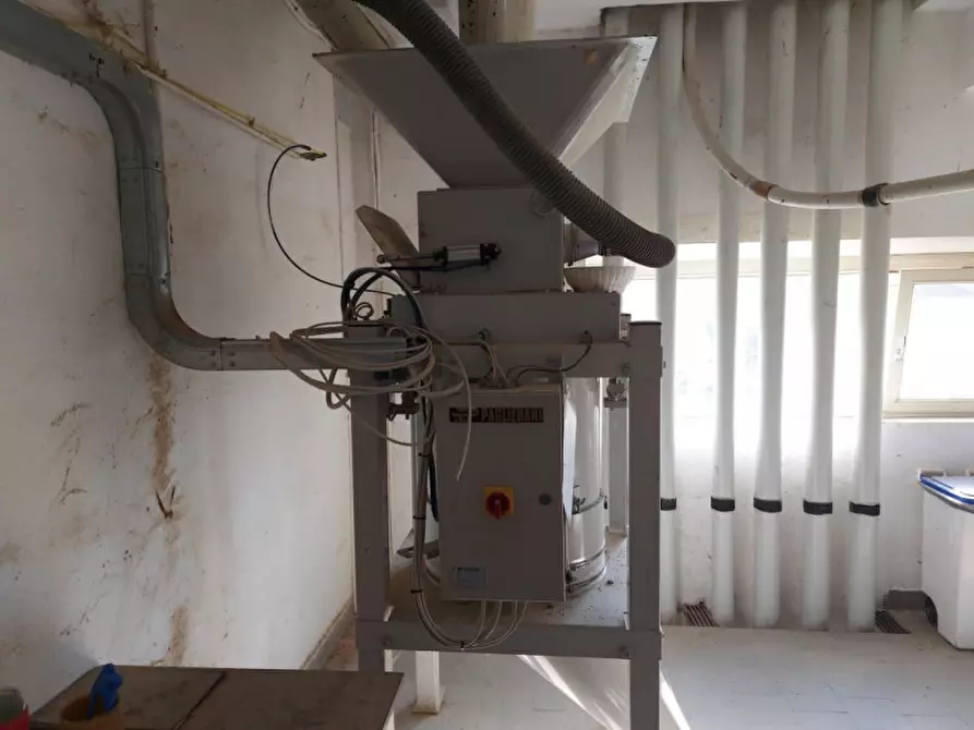 Immagine 17 di Capannone industriale in vendita  in via Cignani, N. 4 a San Giuliano Terme