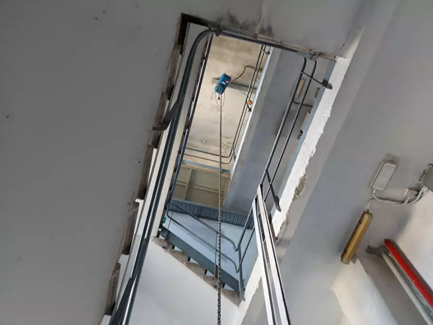 Immagine 19 di Capannone industriale in vendita  in via Cignani, N. 4 a San Giuliano Terme
