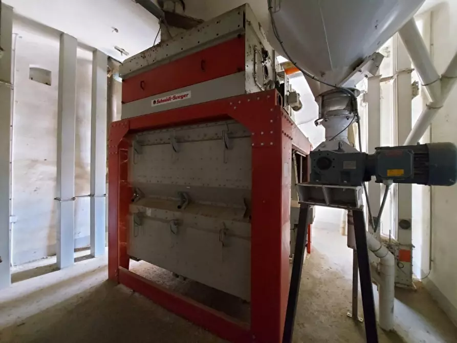 Immagine 21 di Capannone industriale in vendita  in via Cignani, N. 4 a San Giuliano Terme