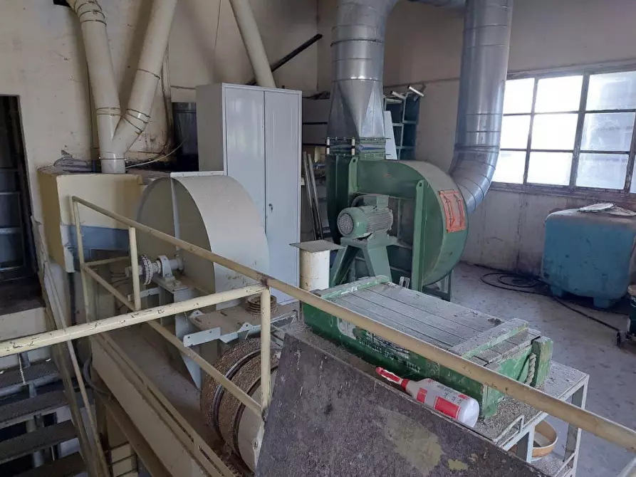 Immagine 25 di Capannone industriale in vendita  in via Cignani, N. 4 a San Giuliano Terme