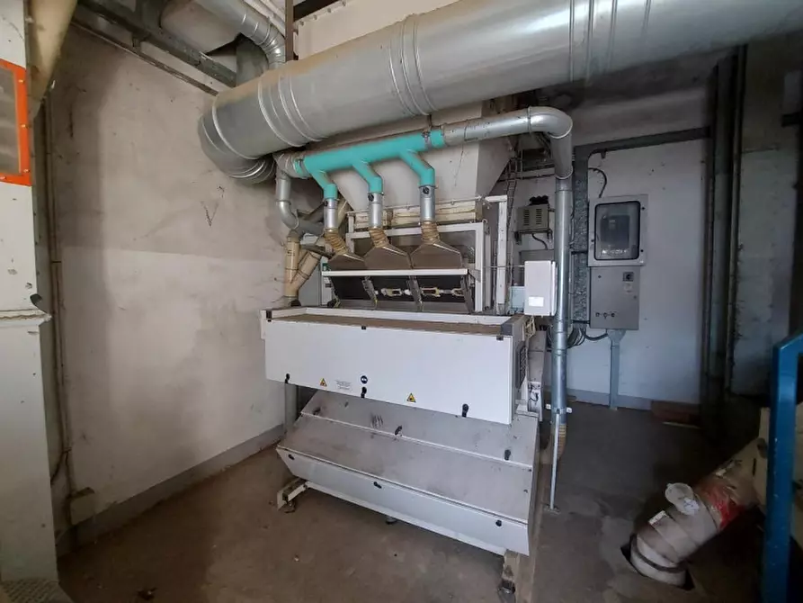 Immagine 29 di Capannone industriale in vendita  in via Cignani, N. 4 a San Giuliano Terme