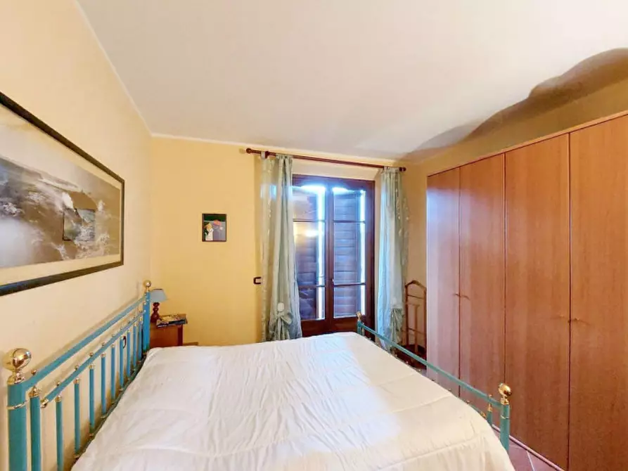 Immagine 4 di Casa indipendente in vendita  in Loc. Macchie, Via Petrarca, N. 42 a Castiglione Del Lago