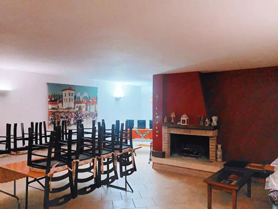 Immagine 11 di Casa indipendente in vendita  in Loc. Macchie, Via Petrarca, N. 42 a Castiglione Del Lago