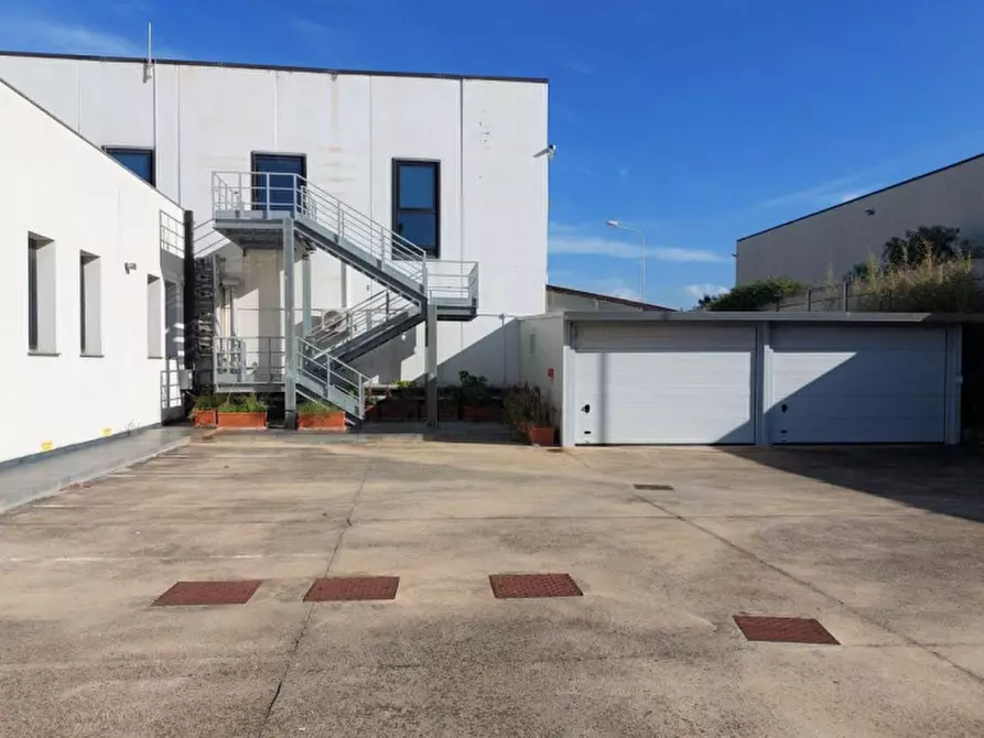 Immagine 13 di Ufficio in vendita  in Località Giammoro, N. snc a Pace Del Mela