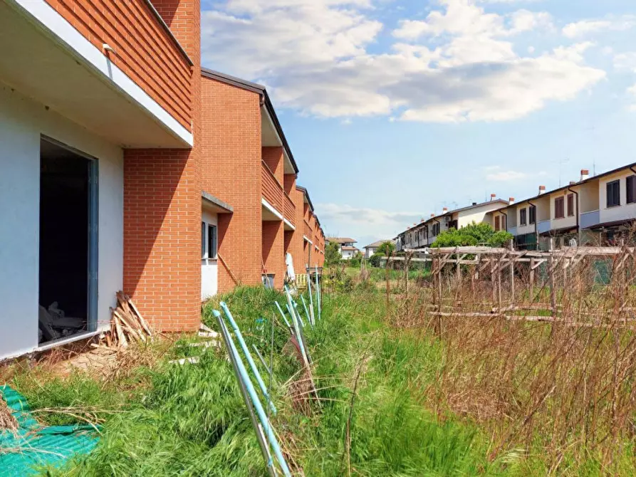 Immagine 8 di Villetta a schiera in vendita  in Via Giovanni Paolo II, N. snc a Valera Fratta