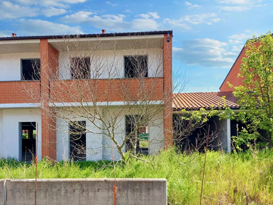 Immagine 1 di Villetta a schiera in vendita  in Via Giovanni Paolo II, N. snc a Valera Fratta