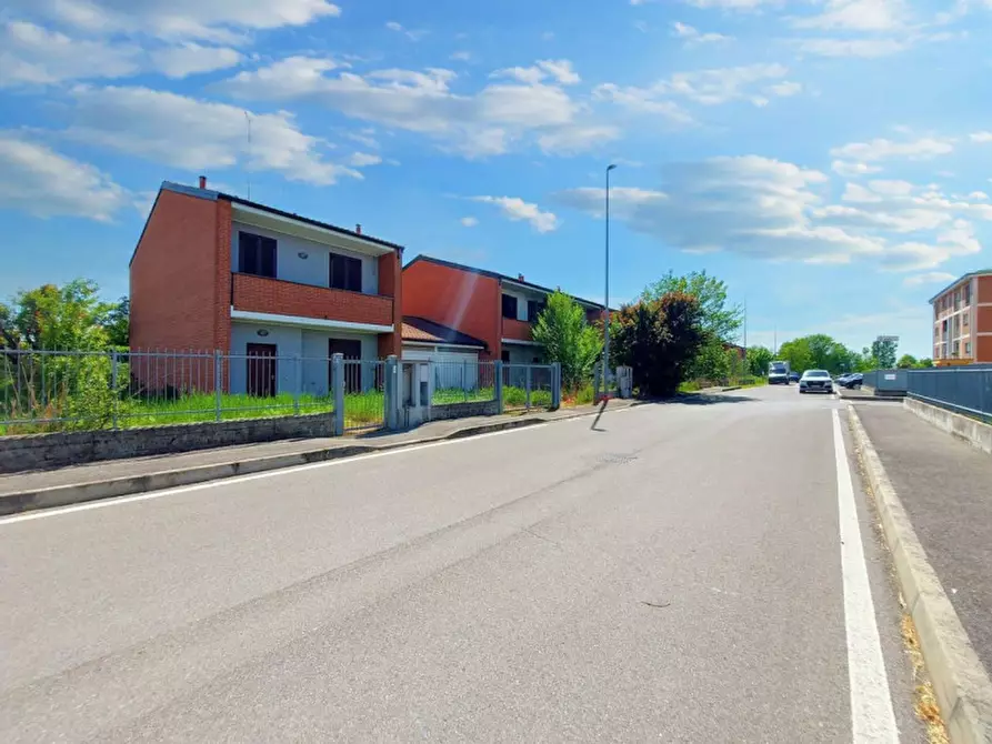 Immagine 11 di Villetta a schiera in vendita  in Via Giovanni Paolo II, N. snc a Valera Fratta