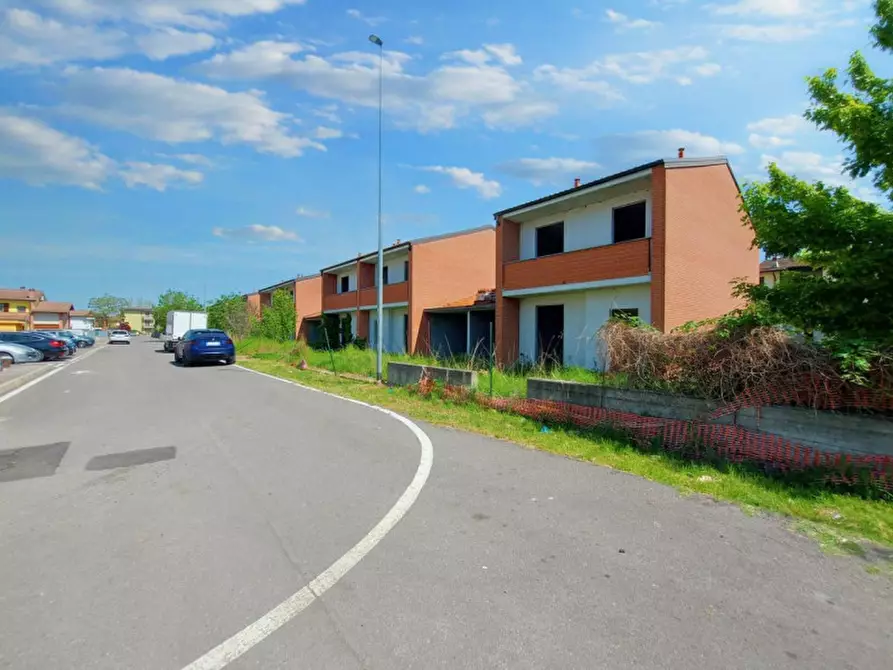 Immagine 12 di Villetta a schiera in vendita  in Via Giovanni Paolo II, N. snc a Valera Fratta