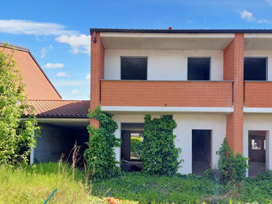 Immagine 13 di Villetta a schiera in vendita  in Via Giovanni Paolo II, N. snc a Valera Fratta