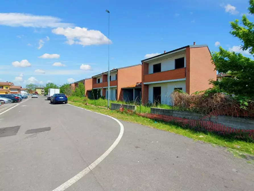 Immagine 15 di Villetta a schiera in vendita  in Via Giovanni Paolo II, N. snc a Valera Fratta