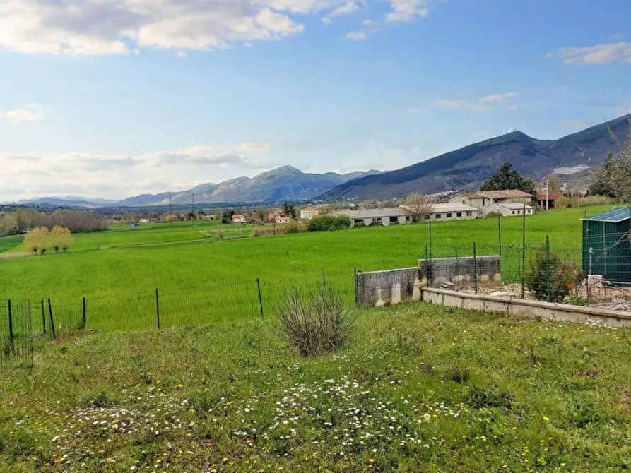 Immagine 5 di Villetta a schiera in vendita  in Via Calabria, N. snc a Gualdo Tadino