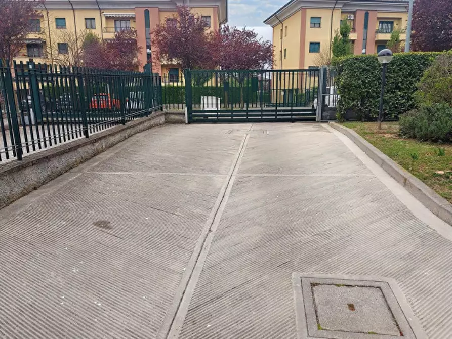 Immagine 8 di Posto auto in vendita  in Loc. Caleppio, Via Sandro Pertini, N. 48 a Settala