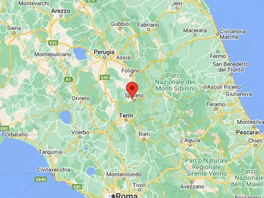 Immagine 7 di Attività commerciale in vendita  in Via dei Mestieri, N. 15 a Spoleto