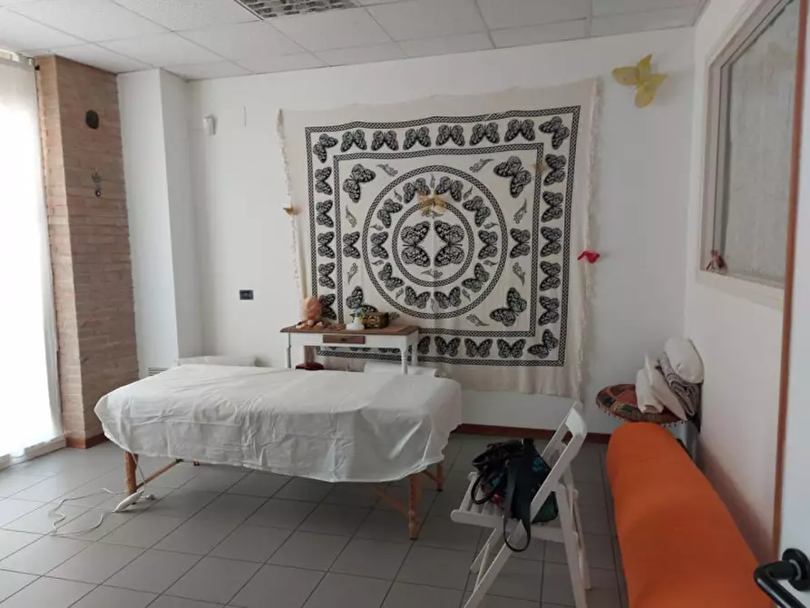 Immagine 4 di Ufficio in vendita  in Via dei Mestieri, N. 15 a Spoleto