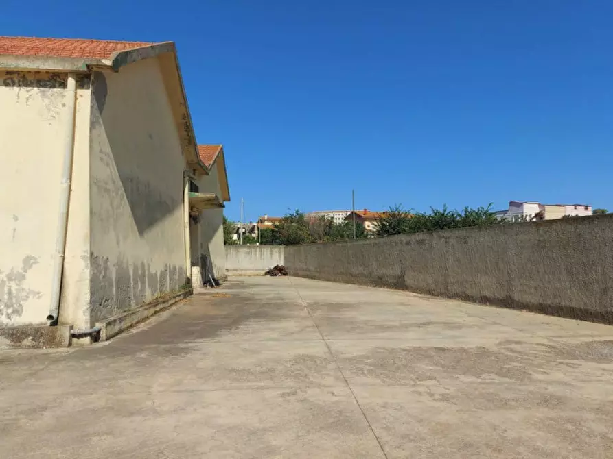 Immagine 5 di Capannone industriale in vendita  in Via Aldo Moro, N. 29-31 a Sanluri