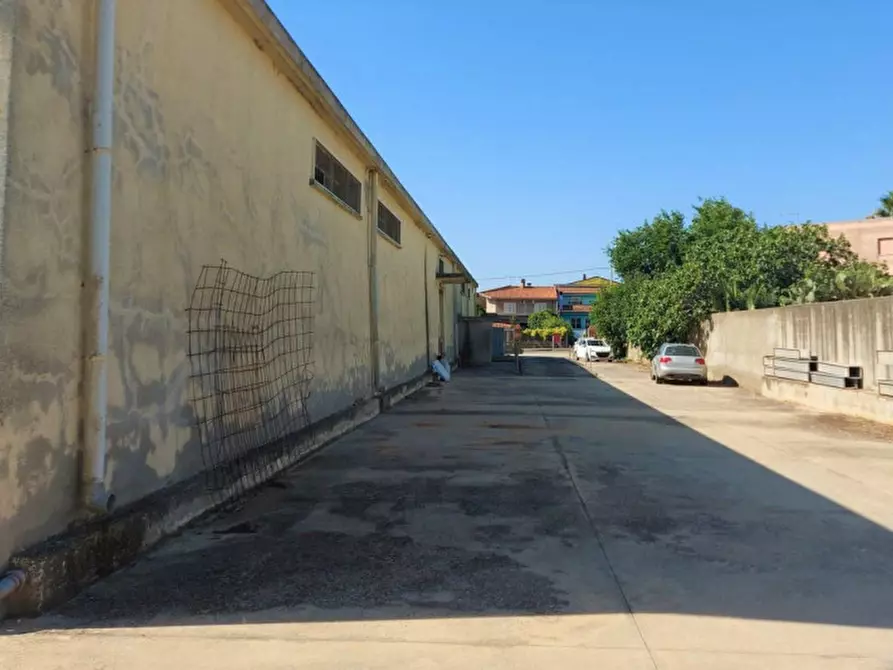 Immagine 7 di Capannone industriale in vendita  in Via Aldo Moro, N. 29-31 a Sanluri