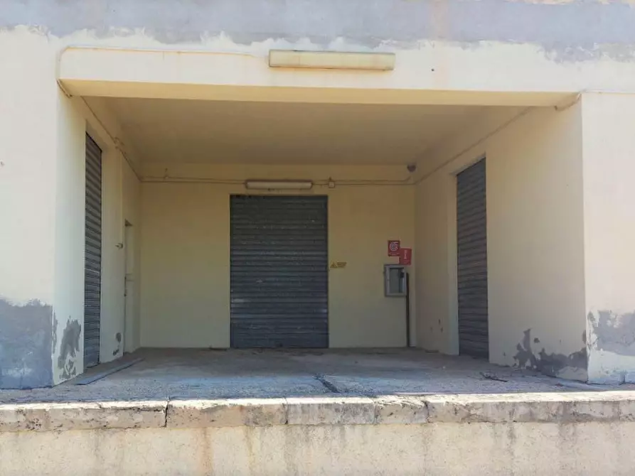 Immagine 11 di Capannone industriale in vendita  in Via Aldo Moro, N. 29-31 a Sanluri