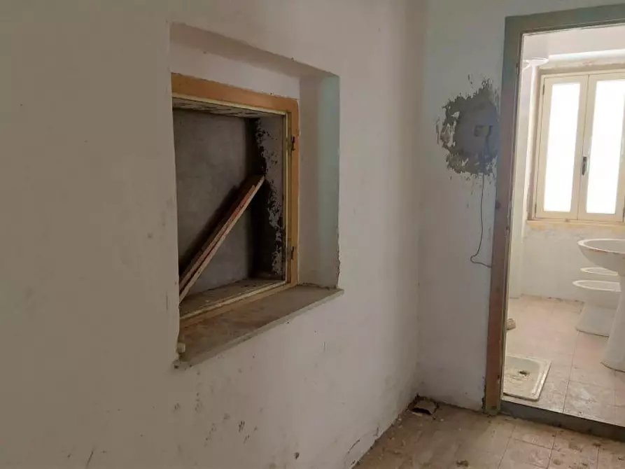 Immagine 16 di Capannone industriale in vendita  in Via Aldo Moro, N. 29-31 a Sanluri