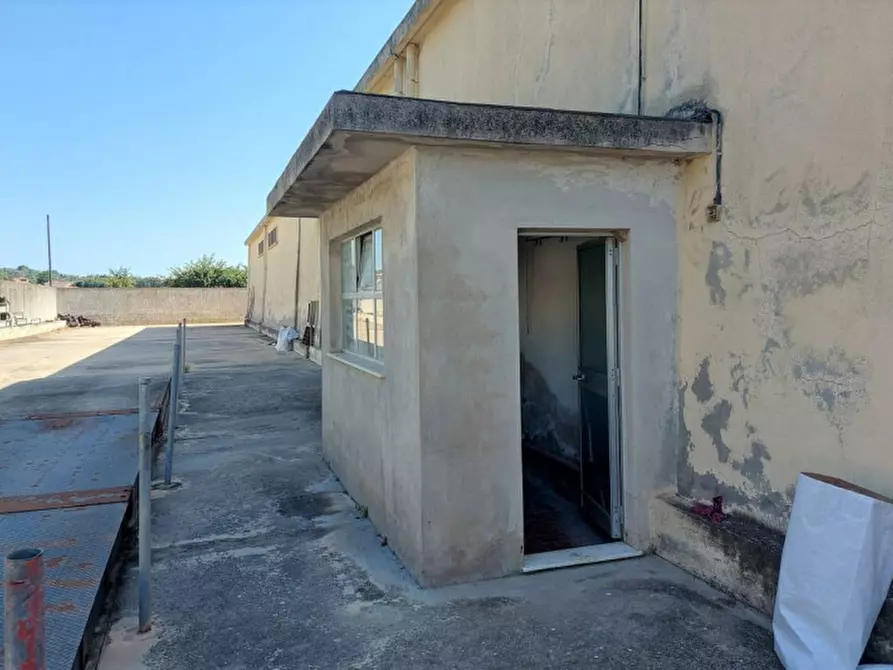 Immagine 18 di Capannone industriale in vendita  in Via Aldo Moro, N. 29-31 a Sanluri