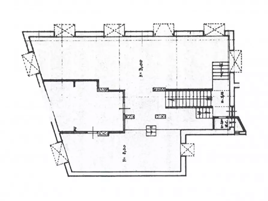 Immagine 24 di Negozio in vendita  in Via Emanuele Filiberto, N. 59 a Formia
