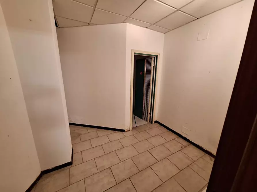 Immagine 16 di Ufficio in vendita  in Piazzale Cosimini, N. 4 a Grosseto