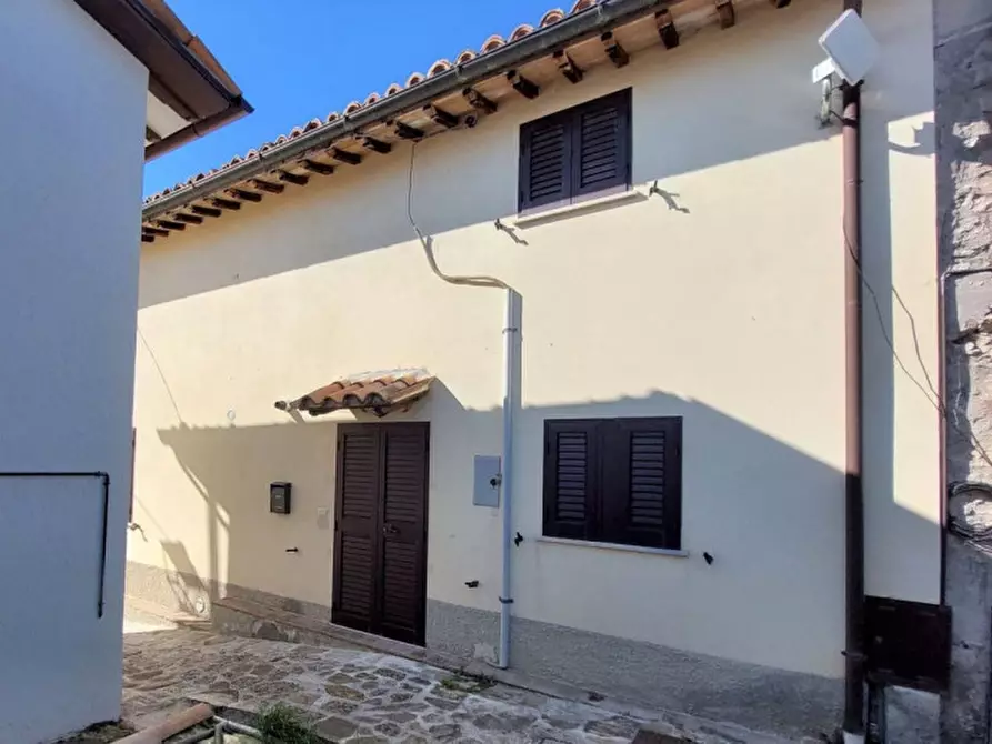 Immagine 1 di Appartamento in vendita  in Via degli Orti, N. snc a Preci