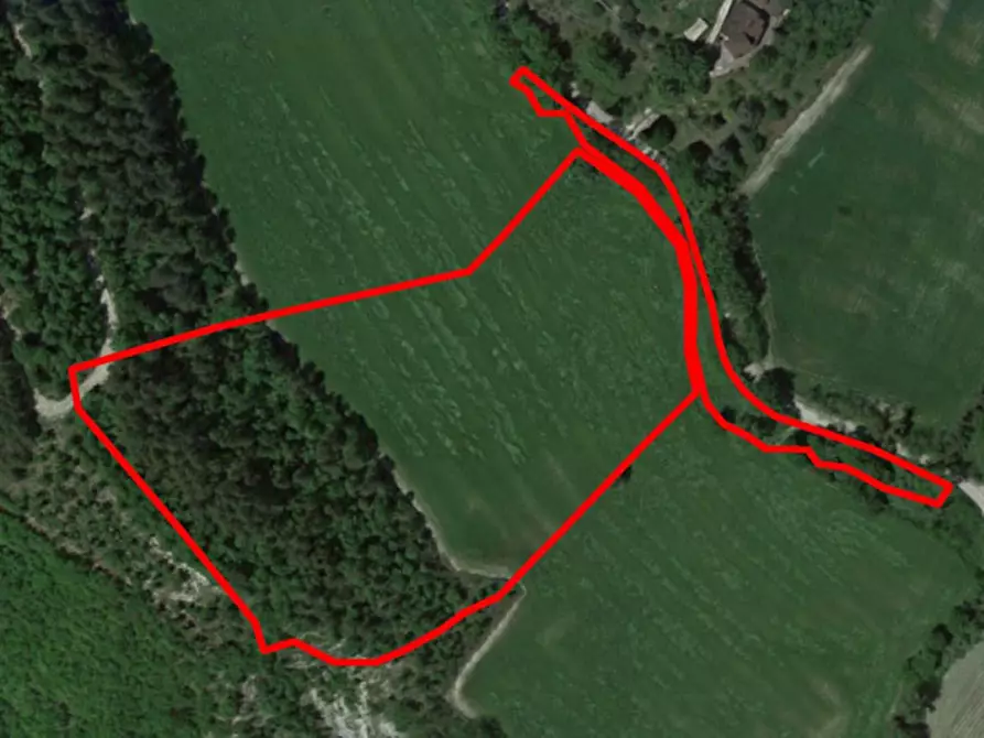 Immagine 1 di Terreno in vendita  in loc. Candiracci, SP 3 - Via Flaminia Nord, N. snc a Cagli