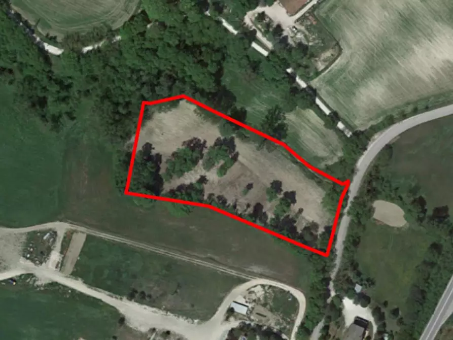 Immagine 1 di Terreno in vendita  in loc. Candiracci, Via Flaminia Nord – SP 3, N. snc a Cagli