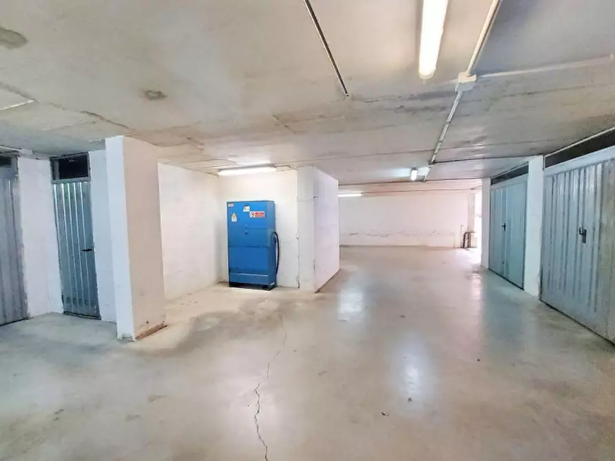 Immagine 16 di Cantina in vendita  in Via A. Manzoni, 9, 00034 Colleferro RM, Italia a Colleferro