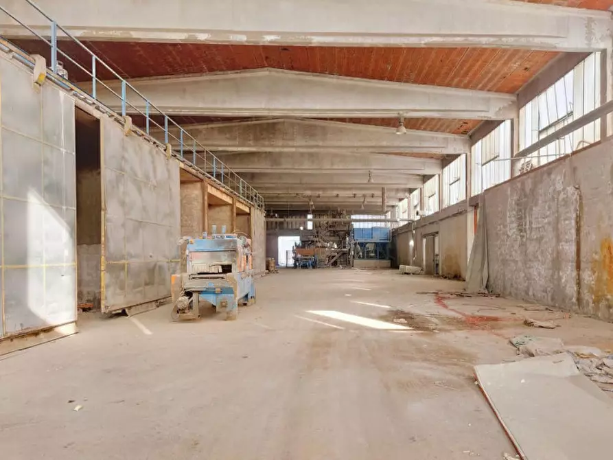 Immagine 10 di Capannone industriale in vendita  in Via Cremona, N. 11/13 a Pizzighettone