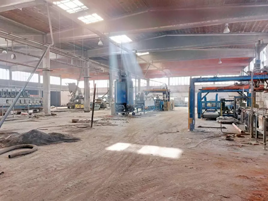 Immagine 12 di Capannone industriale in vendita  in Via Cremona, N. 11/13 a Pizzighettone