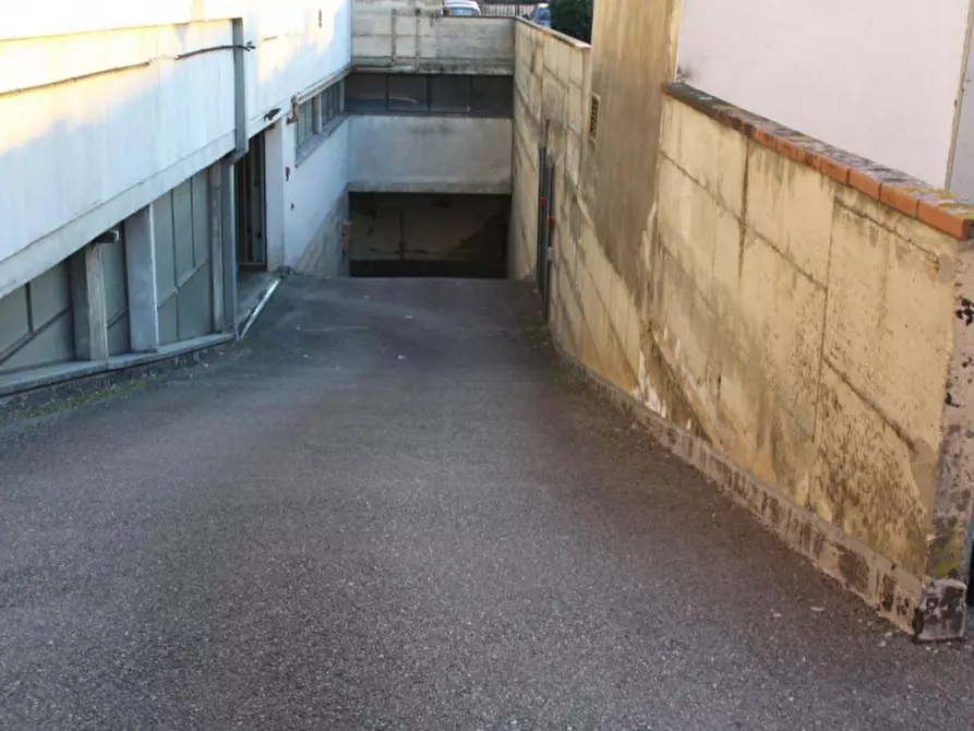Immagine 4 di Cantina in vendita  in Viale Montegrappa, N. 278/E a Prato