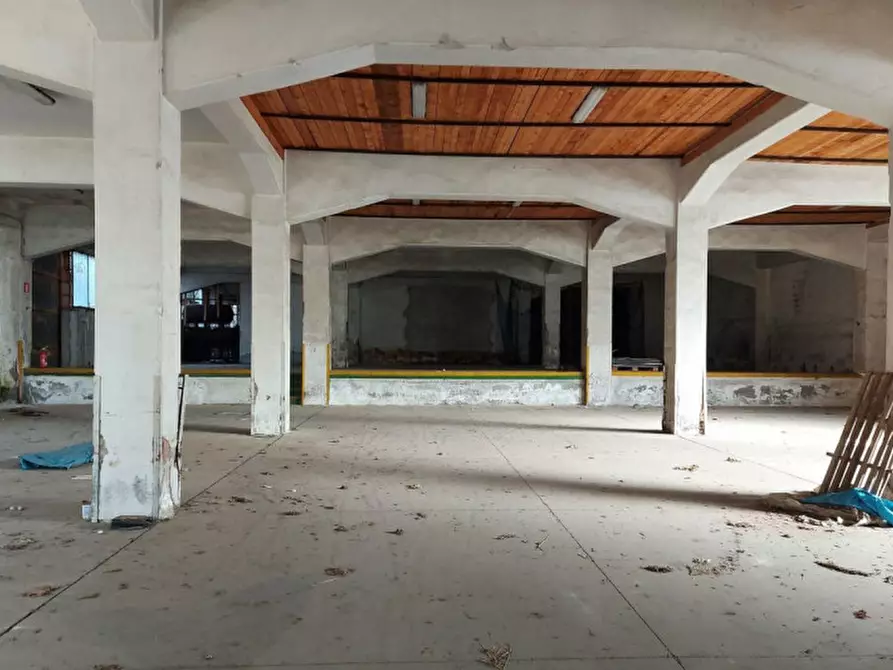 Immagine 16 di Capannone industriale in vendita  in Viale Monastir, N. 50 a Cagliari