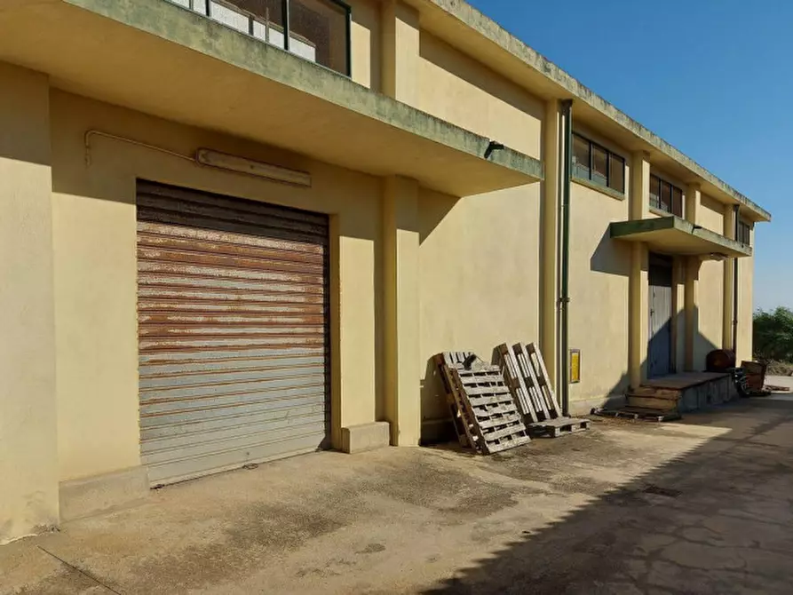 Immagine 5 di Capannone industriale in vendita  in Via Nazionale, N. 235-237 a Serrenti