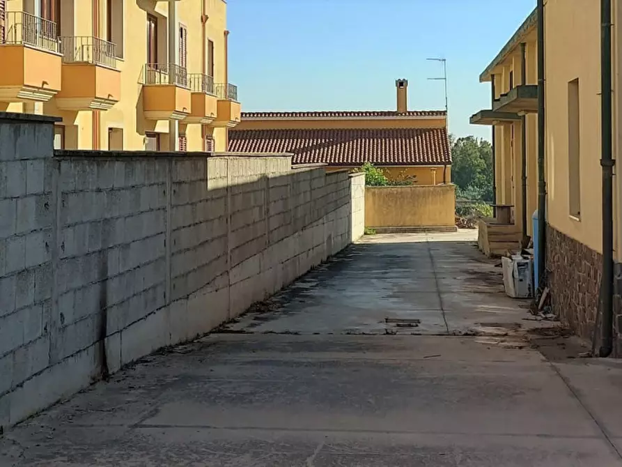 Immagine 15 di Capannone industriale in vendita  in Via Nazionale, N. 235-237 a Serrenti