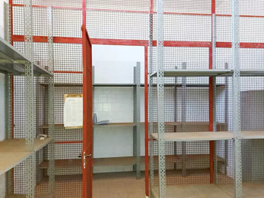 Immagine 10 di Capannone industriale in vendita  in Via Tommaseo, N. 1 a San Gavino Monreale